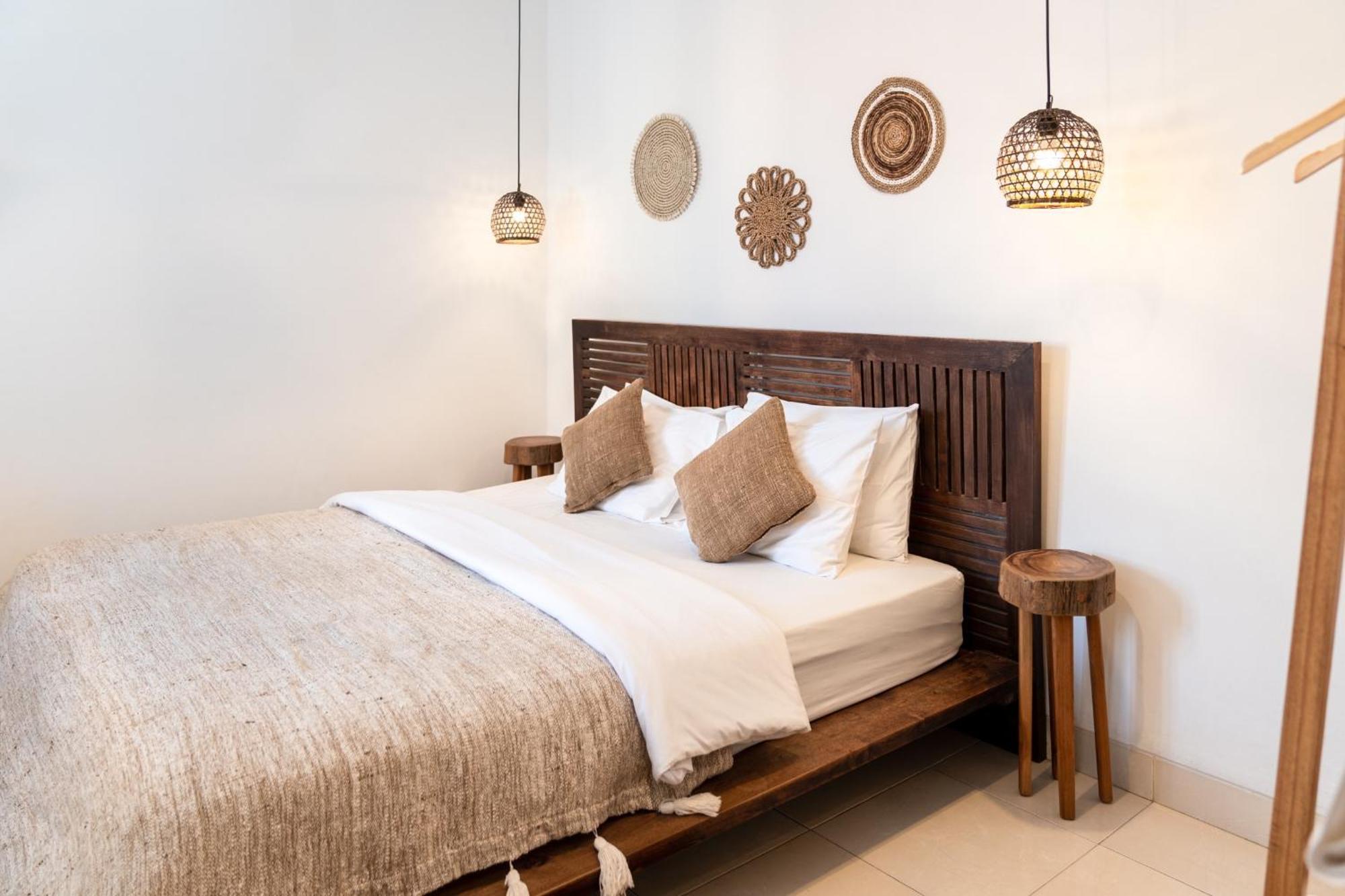 Casa De Lupe 5 Bedroom Villa In Kerobokan Семиньяк Экстерьер фото