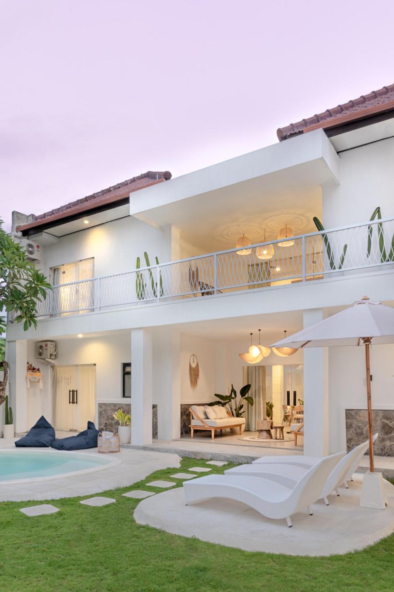 Casa De Lupe 5 Bedroom Villa In Kerobokan Семиньяк Экстерьер фото
